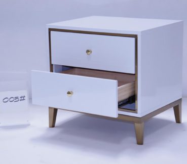 Agata Side Table