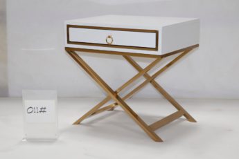 طاولة بلوسم الجانبيه